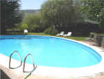 pool2.jpg (105040 bytes)